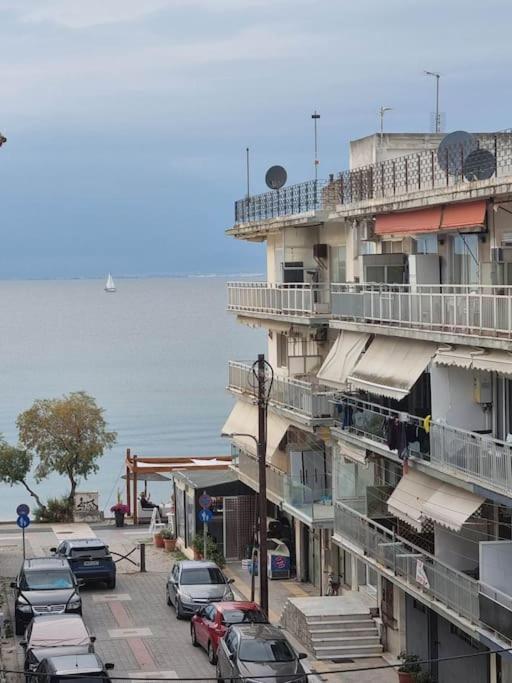 4 N-Joy Daire Peraía Dış mekan fotoğraf